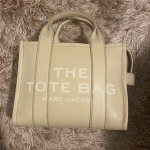 Marc Jacobs The Tote Bag
